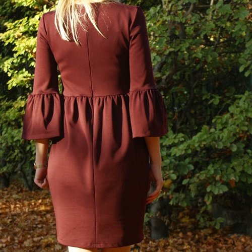BRUGIA BURGUNDY
